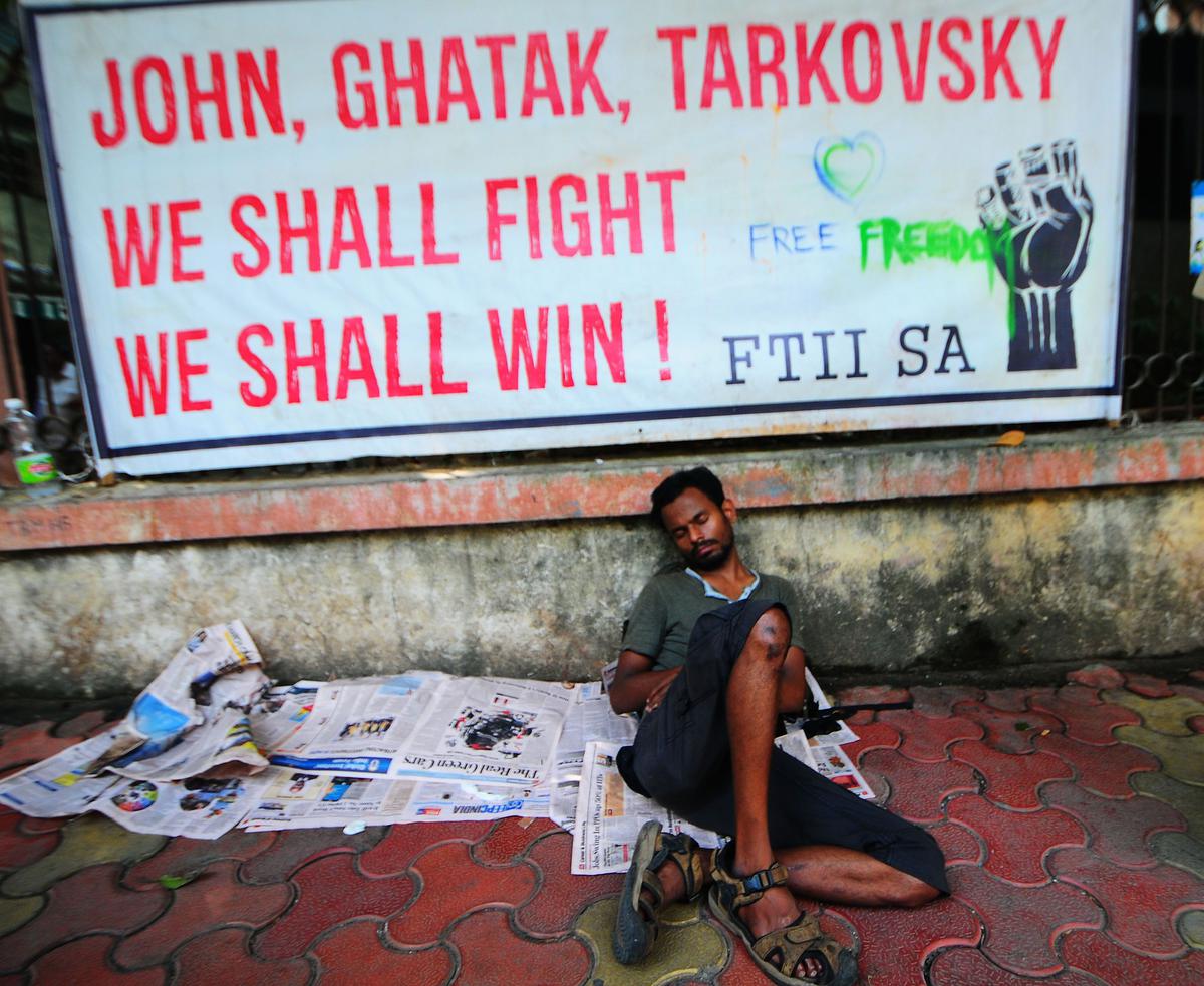 Ashish Rajadhyaksha John-Ghatak-Tarkovsky FTII History Of Protest ...