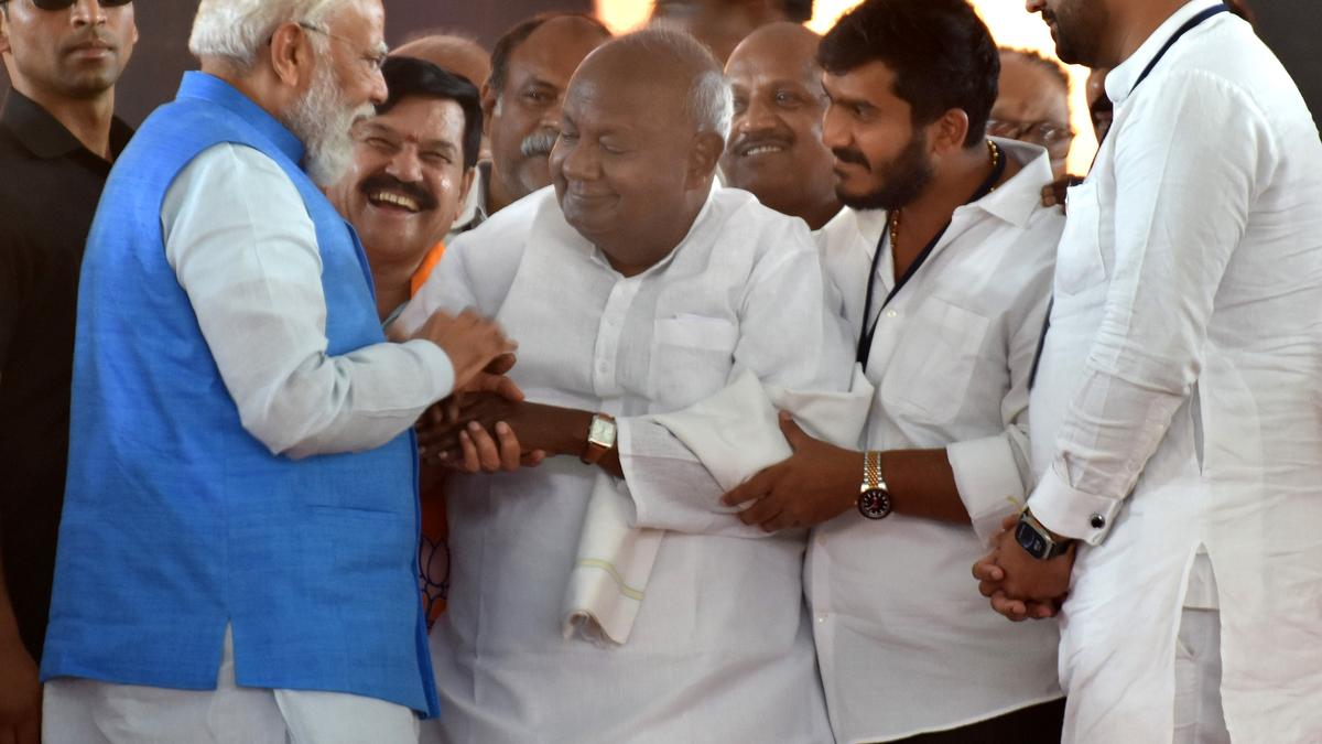 HDD takes potshots at CM, Dy. CM