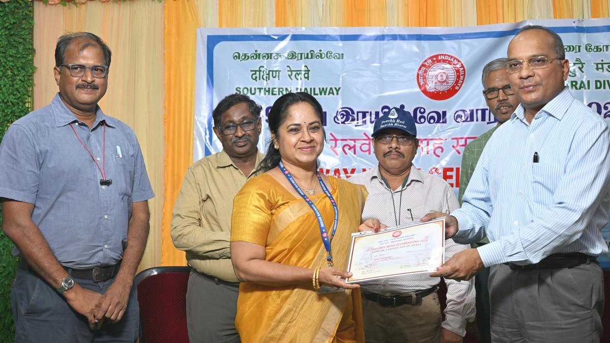 Awards given to railway employees of Madurai division