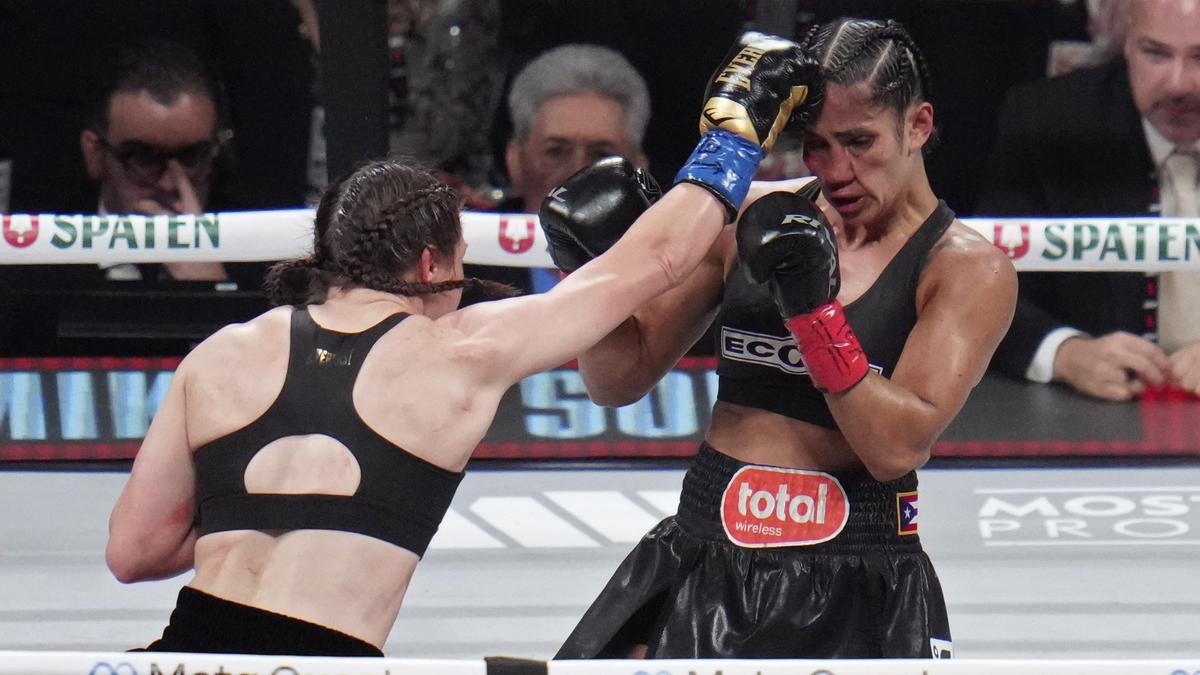 Katie Taylor beats Amanda Serrano to retain super lightweight championship in controversial rebout