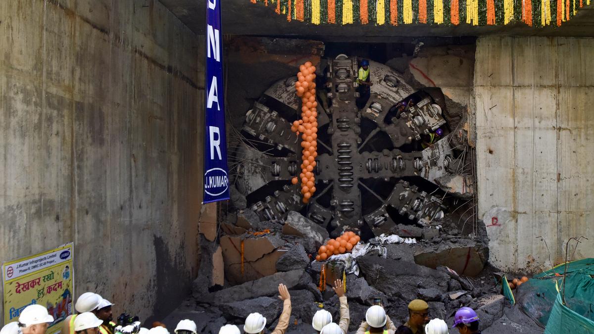 DMRC completes tunnelling between Kishangarh and Vasant Kunj stations under Phase 4 expansion