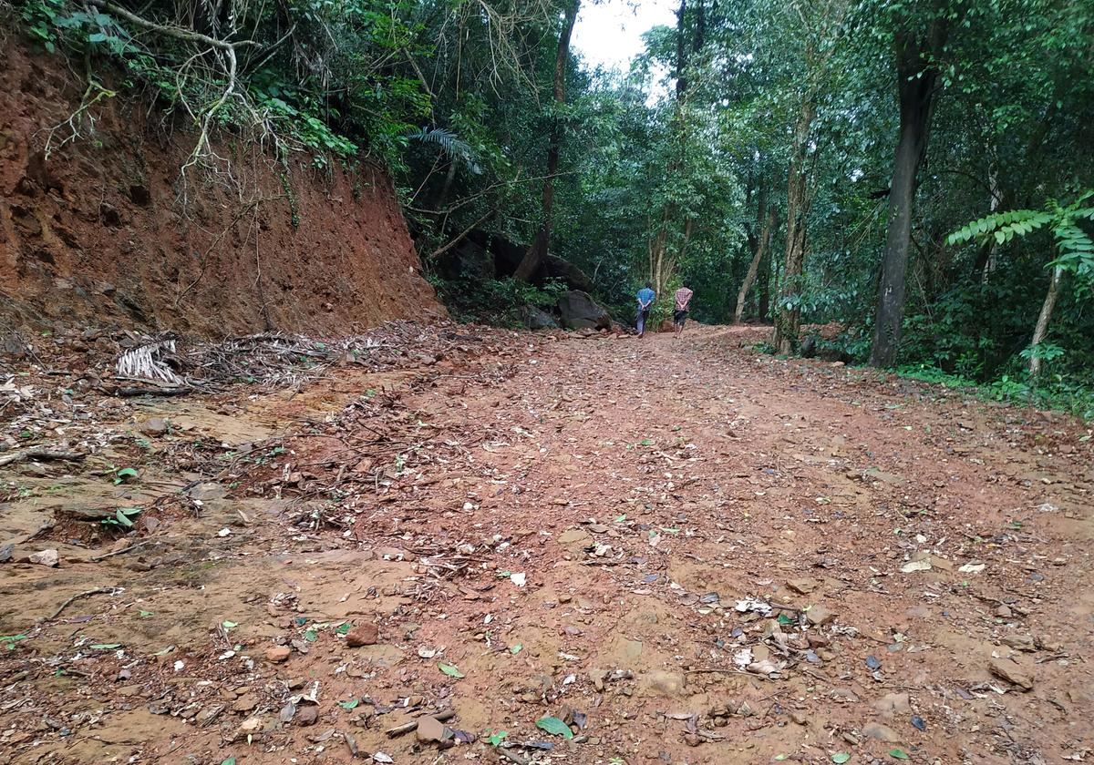 Families, who settled in Uralagallu in Sagar taluk after they were displaced owing to the construction of the Linganamakki dam, have been struggling without basic amenities. 
