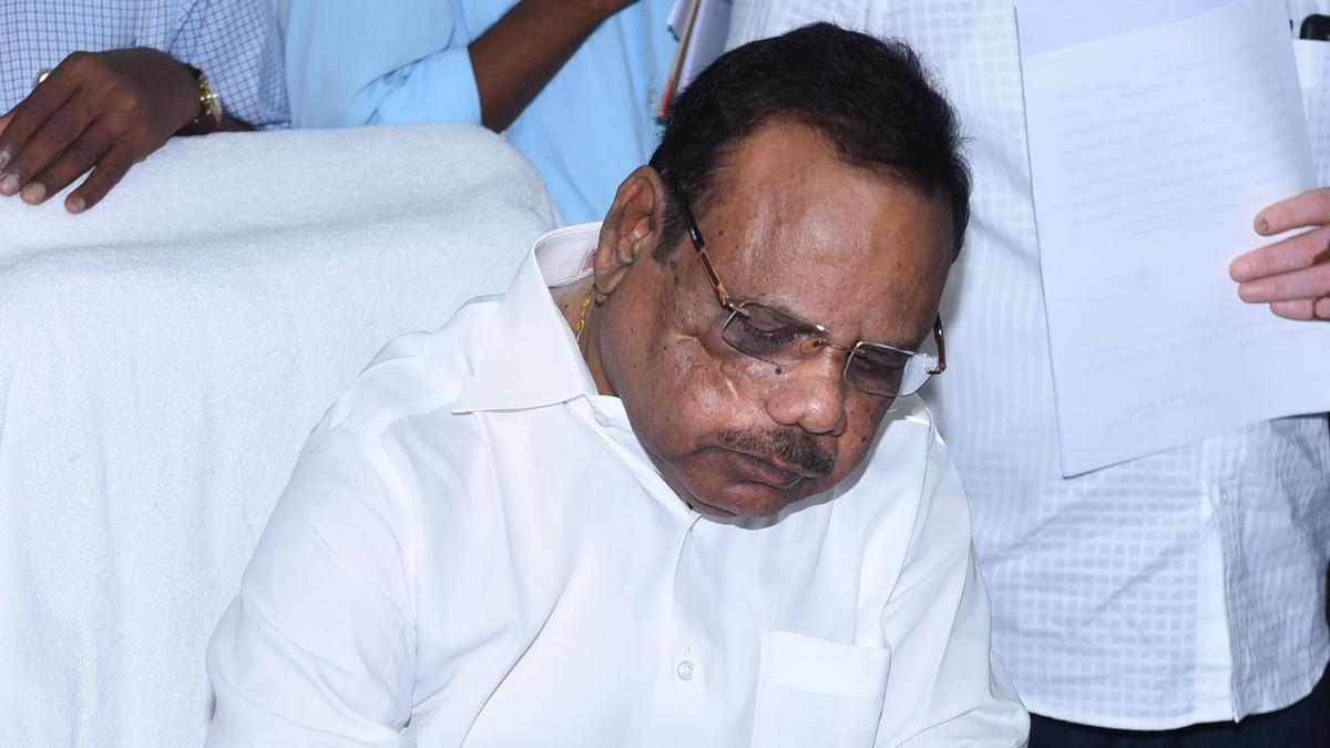 Former Speaker Dhanapal says he is no longer with AIADMK