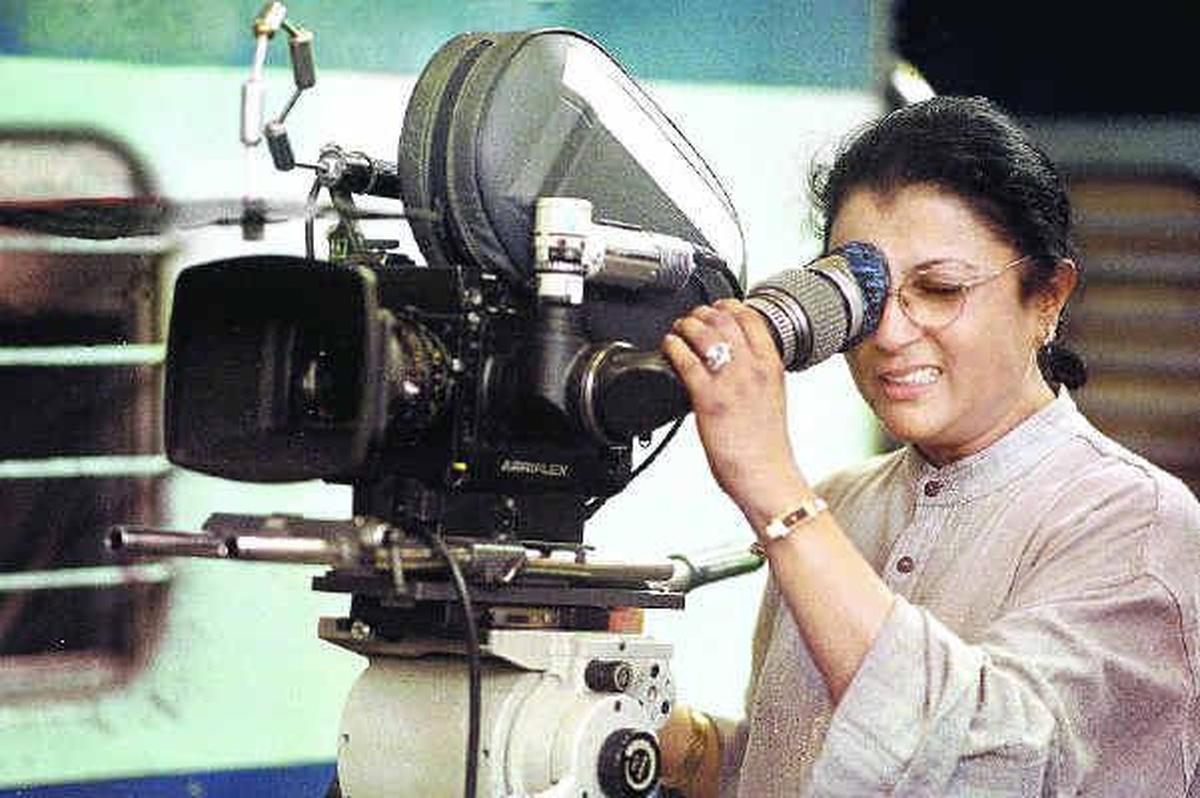 मिस्टर एंड मिसेज अय्यर की शूटिंग के दौरान निर्देशक