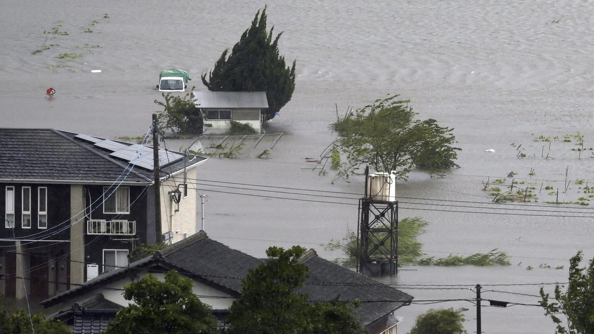 Typhoon Shanshan lashes Japan with torrential rain, strong winds; three killed