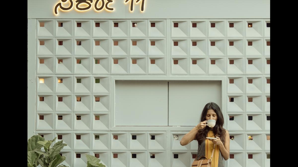 Sip Bellandur foam at this new cafe in Bengaluru, which turns into a restaurant and cocktail bar at night