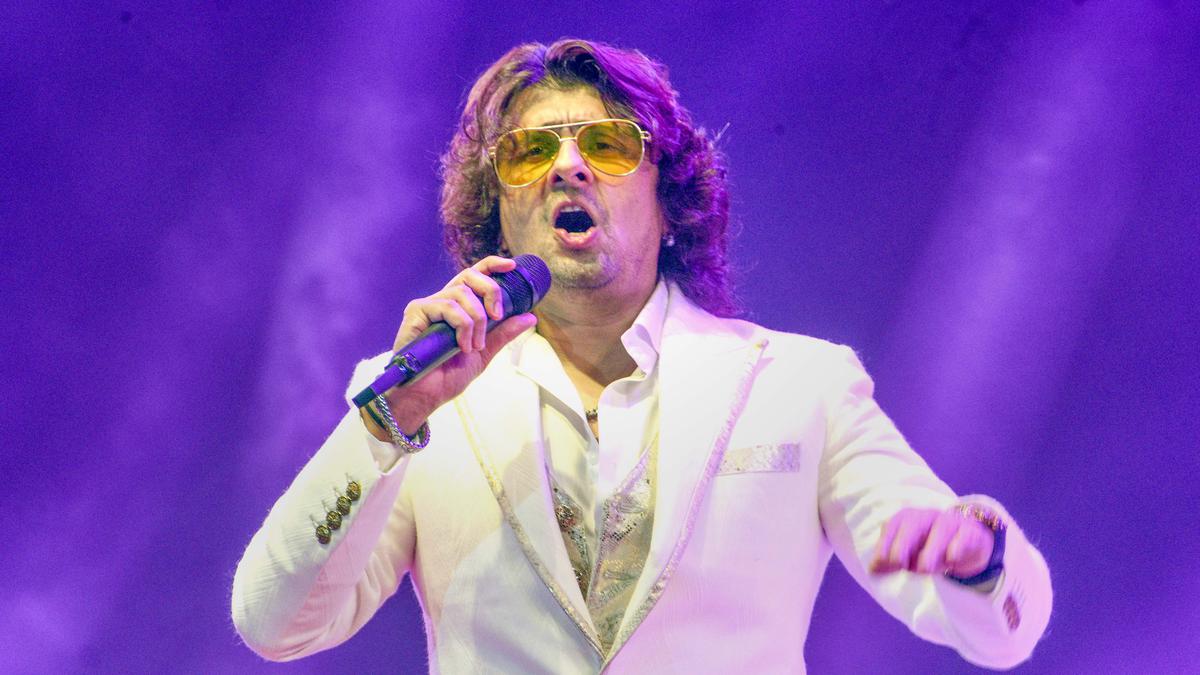 Sonu Nigam and his colleagues manhandled at Mumbai event; FIR against MLA's son