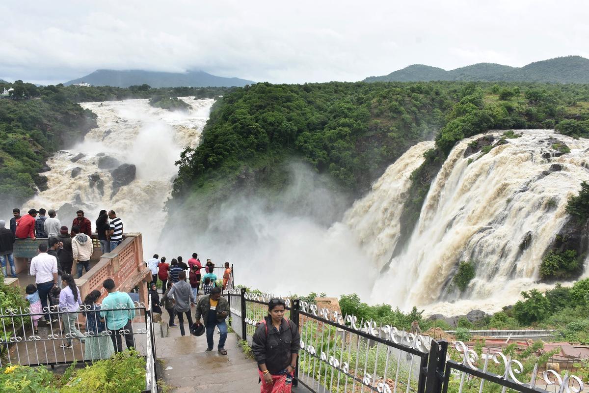 Mysuru: Monsoon tourism gains traction as rivers overflow - The Hindu