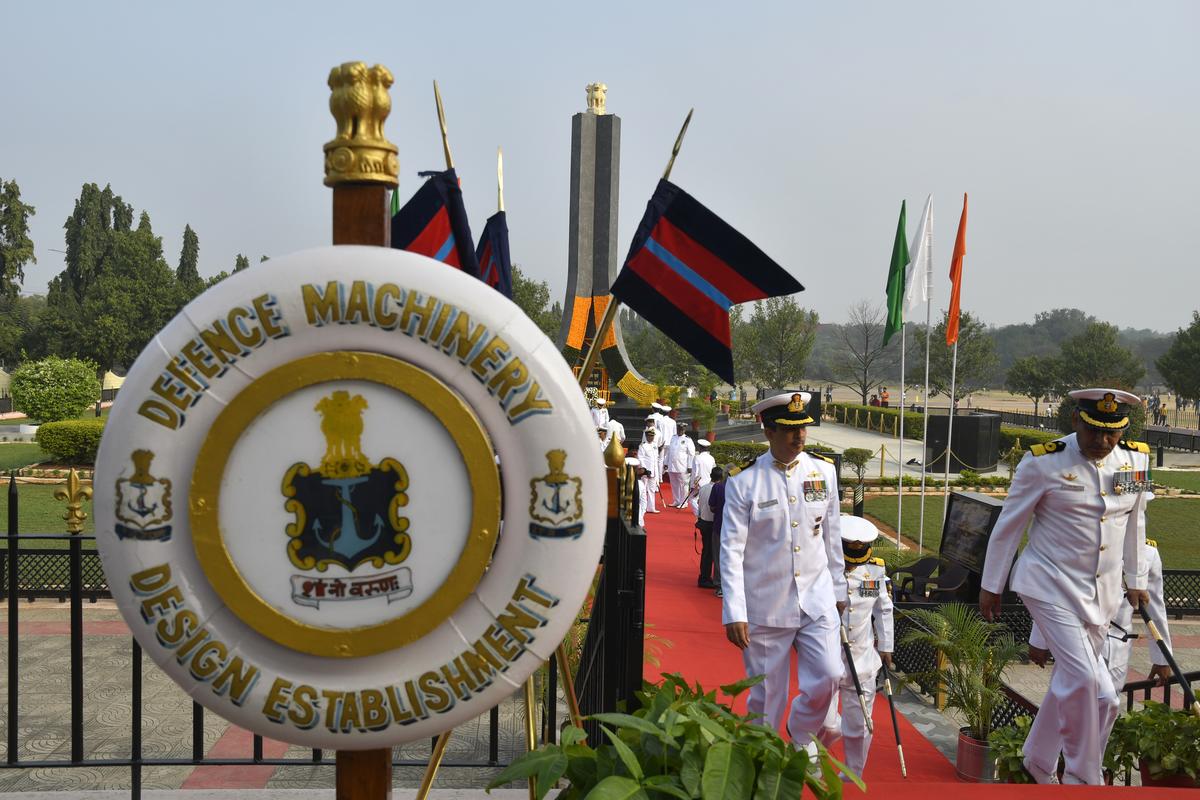Rich tributes paid to fallen soldiers on the occasion of ‘Navy Day’ in Secunderabad