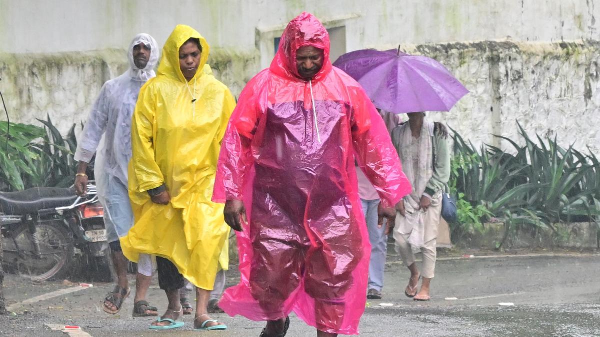 Cyclone Fengal to cross the coast close to Puducherry on Nov. 30, bringing heavy rainfall over north T.N., delta districts