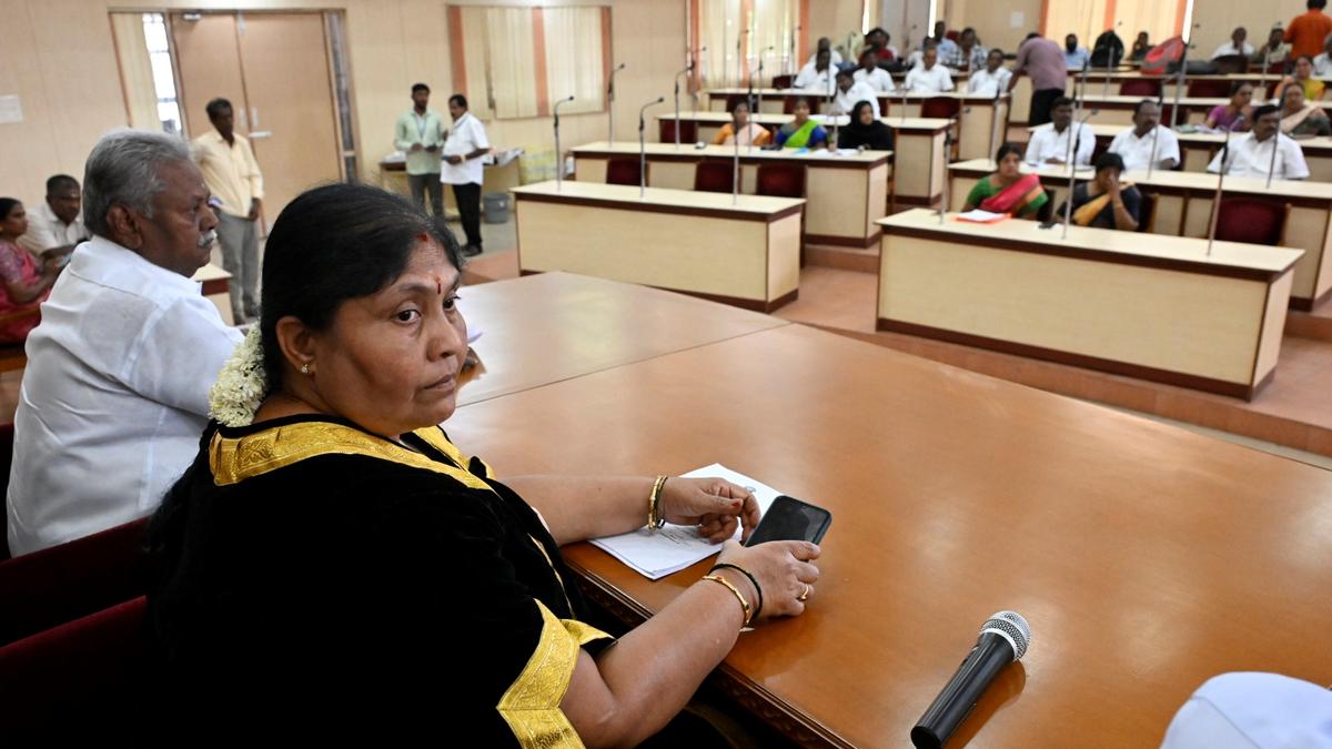 Erode Corporation councillors highlight vehicle shortage, poor desilting and civic woes