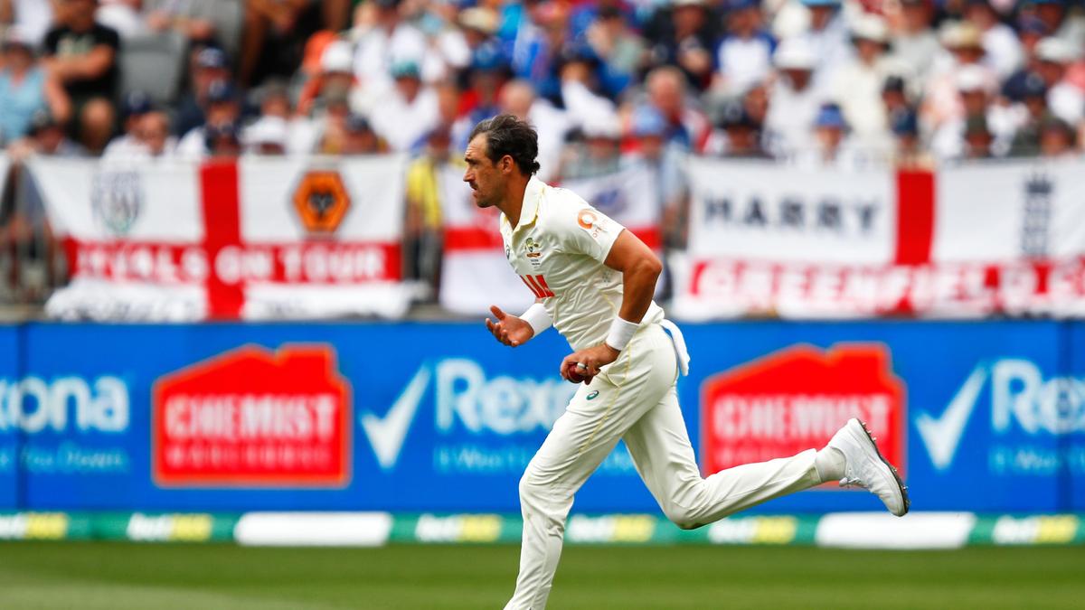 Mitchell Starc, 24 yıl içinde Ashes Test’te on wicket mesafesini kateden ilk Avustralyalı tempo oyuncusu oldu