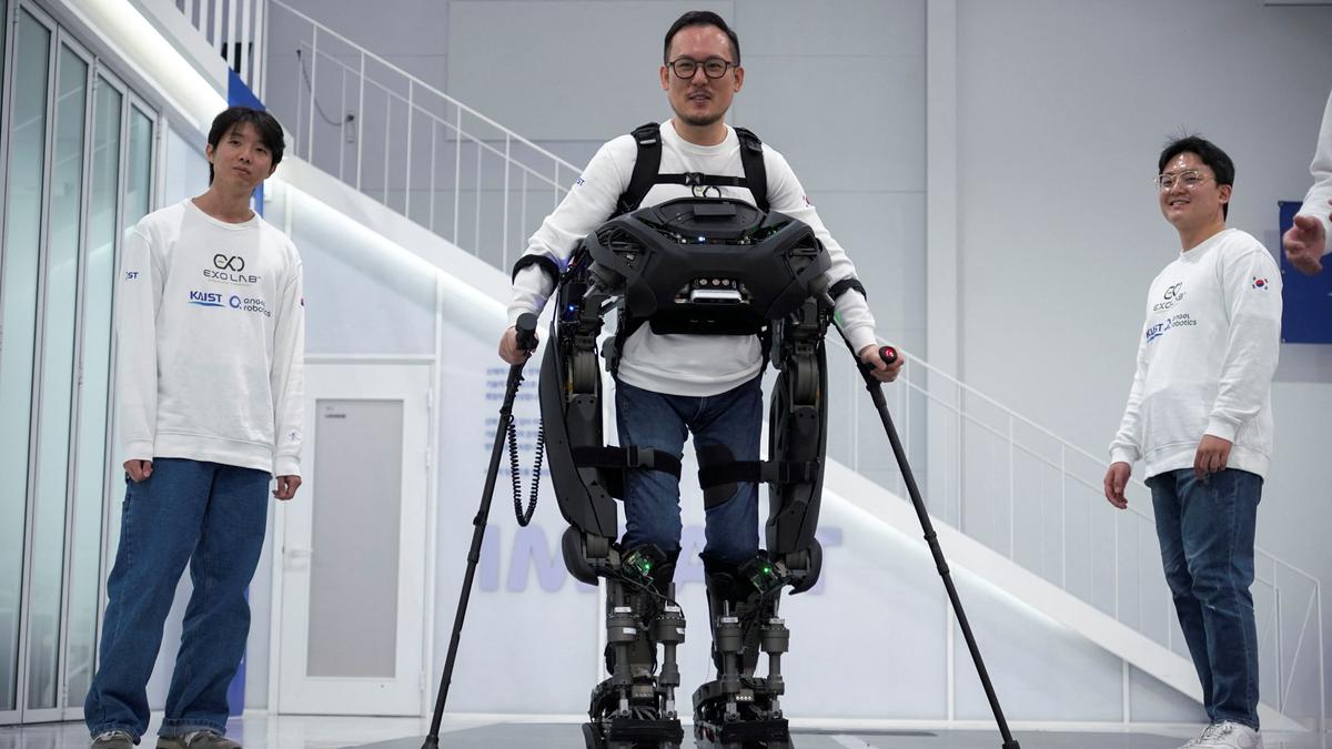 South Korean team develops ‘Iron Man’ robot that helps paraplegics walk