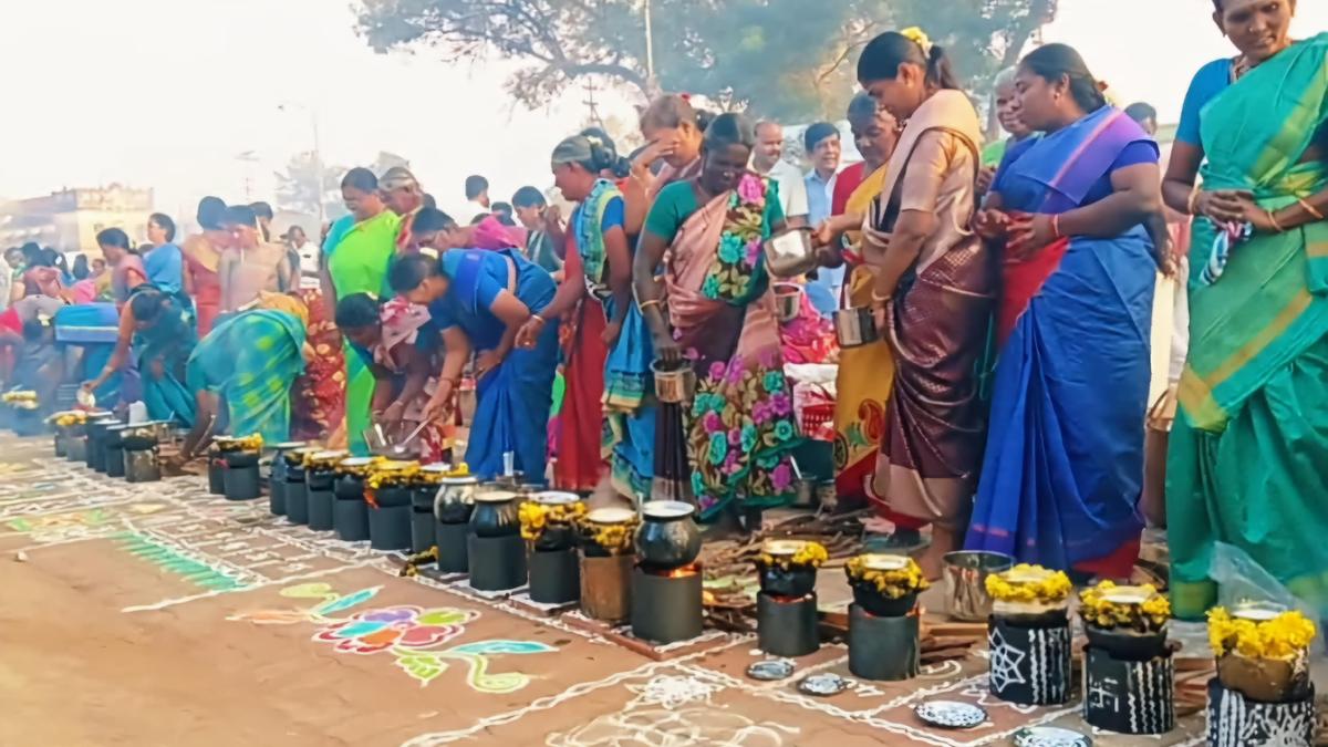 Nagarathar women celebrate &lsquo;Sevvai Pongal&rsquo; at Nattarasankottai
