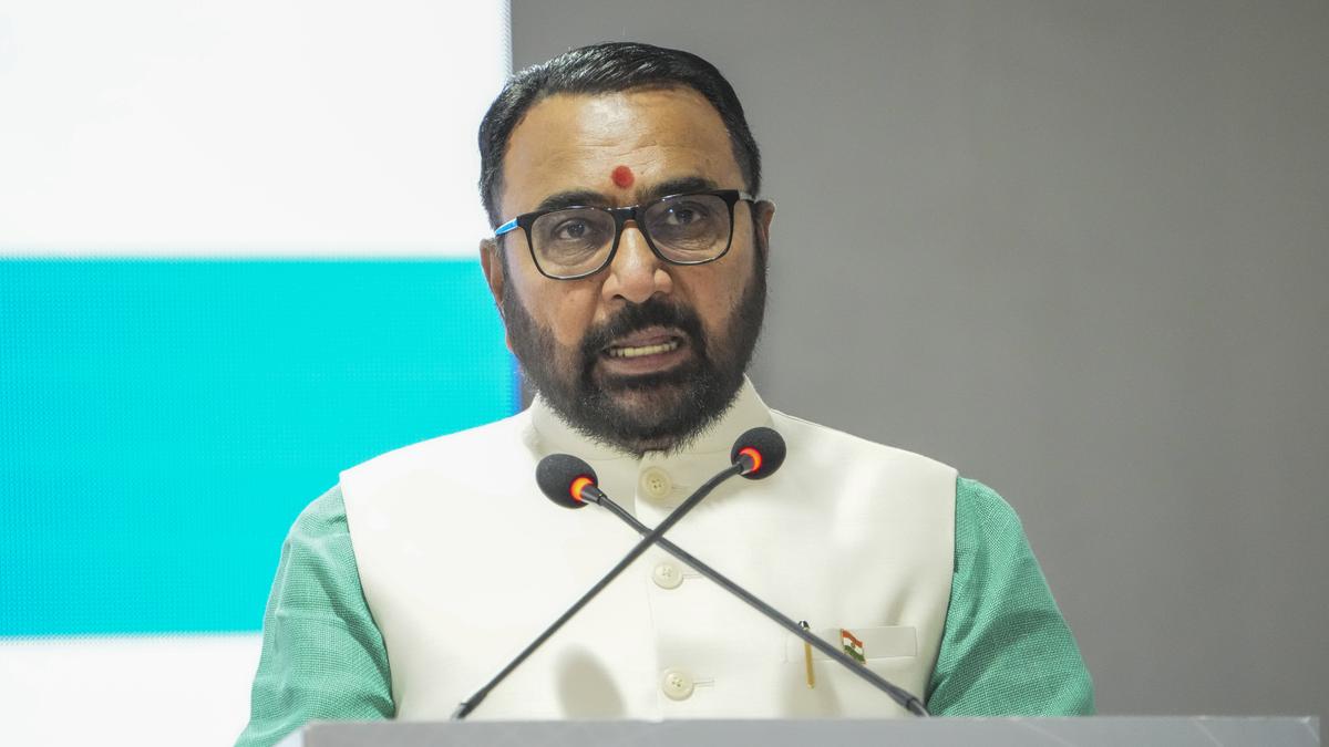 Government aims to integrate Ayurveda into health education curriculum in schools, colleges: Minister