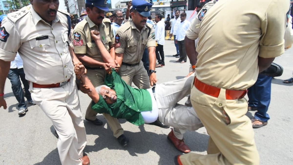 All Party Trade Unions JAC stages rasta rokos at various places in Visakhapatnam in protest against the decision on privatisation of VSP
