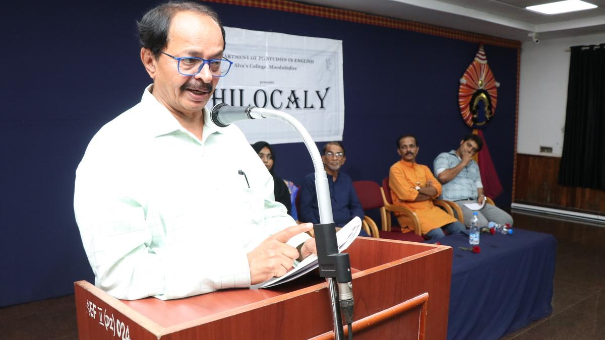 Embark upon journeys to amass knowledge, Nagatihalli tells students