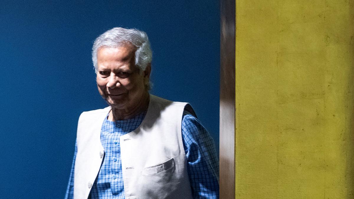 Yunus stresses on ‘mutual interest’ as he greets Trump