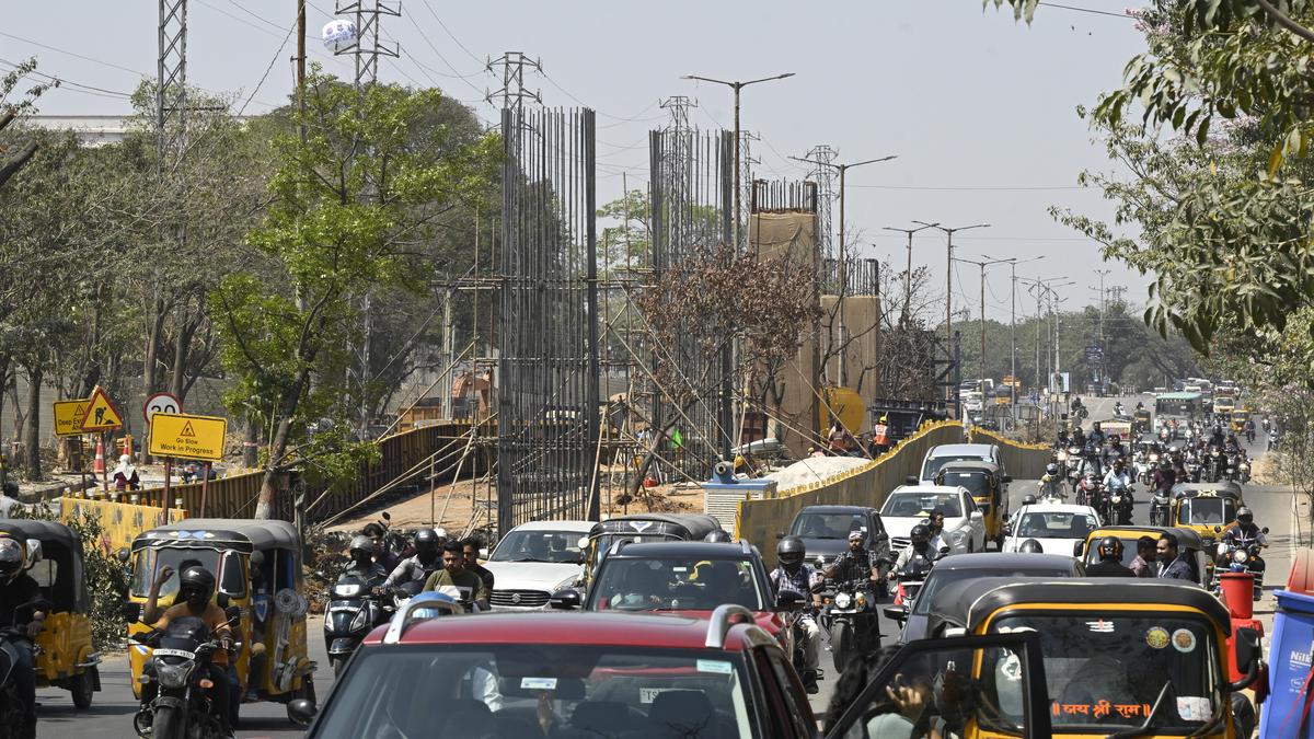 Work begins on IIIT Hyderabad multi-level flyovers; Gachibowli commuters brace for delays