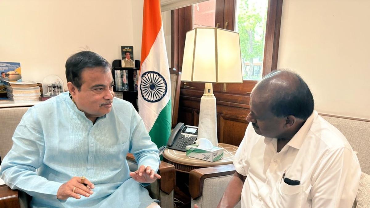 HDK seeks Union Minister Nitin Gadkari’s nod for ₹900 crore Mandya ring road project