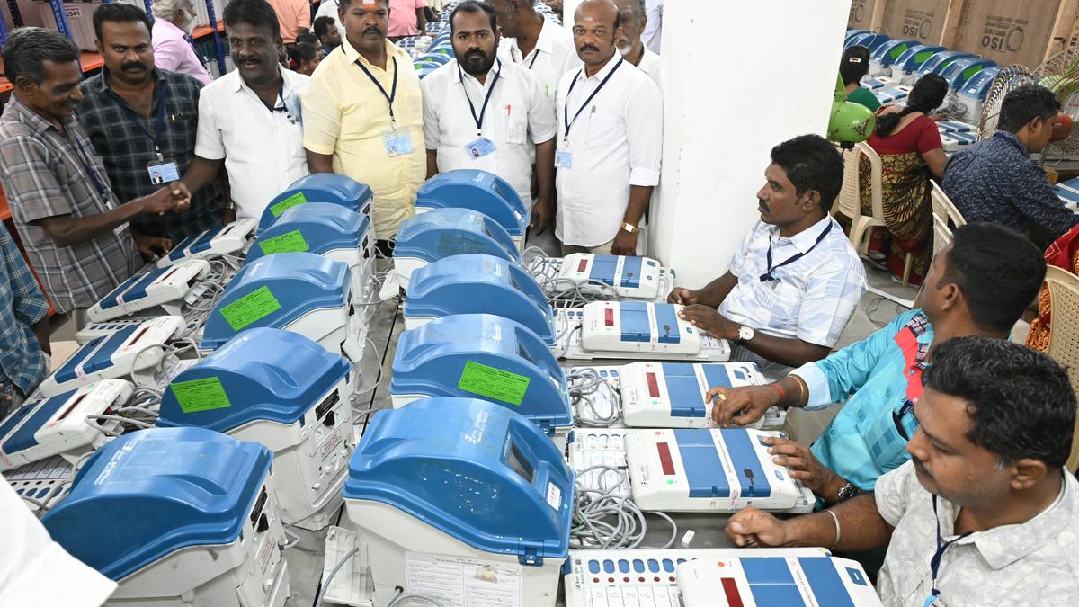 Officials hold mock polling to test EVMs and VVPATs in Thoothukudi