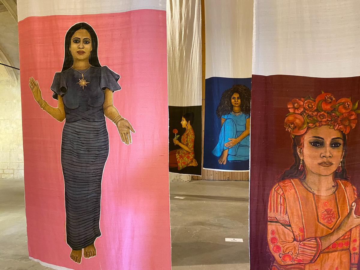 Portraits on silk from the exhibition Portraits on silk from the exhibition