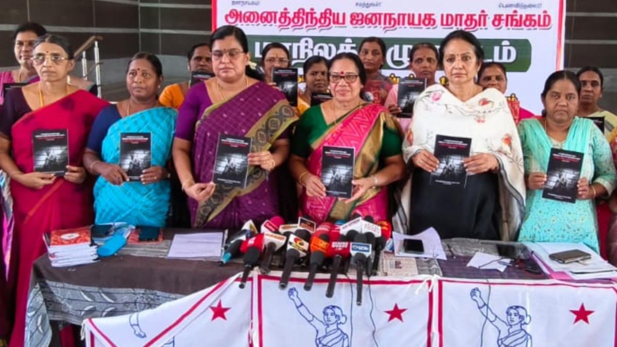 AIDWA’s fact-finding team report on Ulundurpet sex trafficking released in Dharmapuri