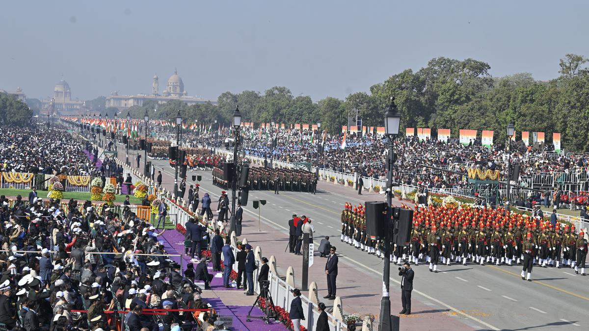 https://th-i.thgim.com/public/incoming/owithv/article69145433.ece/alternates/LANDSCAPE_1200/98_Republic_Day_Parade_26_01_Delhi.jpg