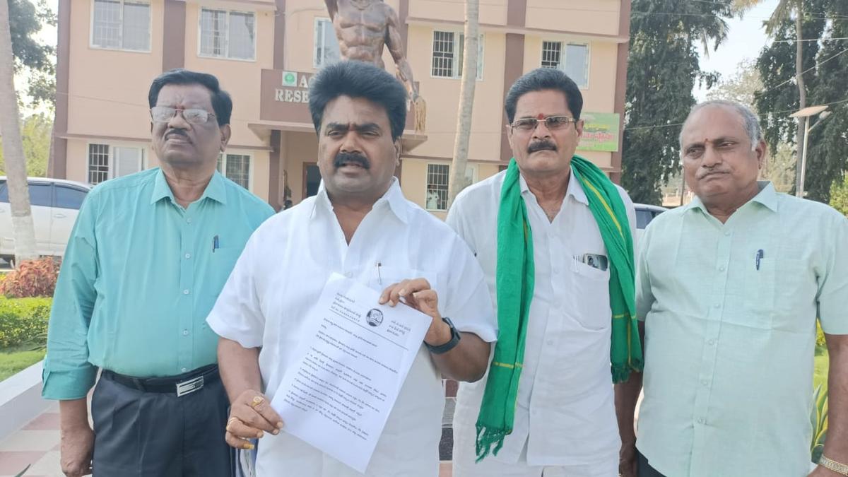 Clear paddy procurement dues to farmers, TDP, JSP appeal to Andhra