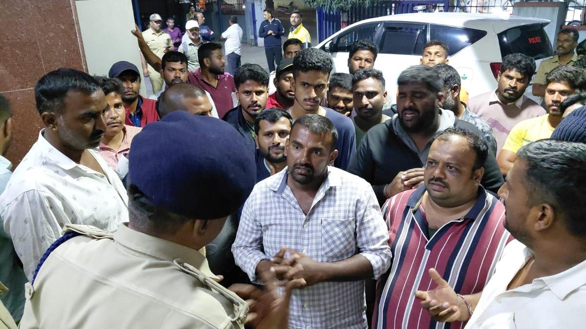 Worker found dead at textile unit in Hassan