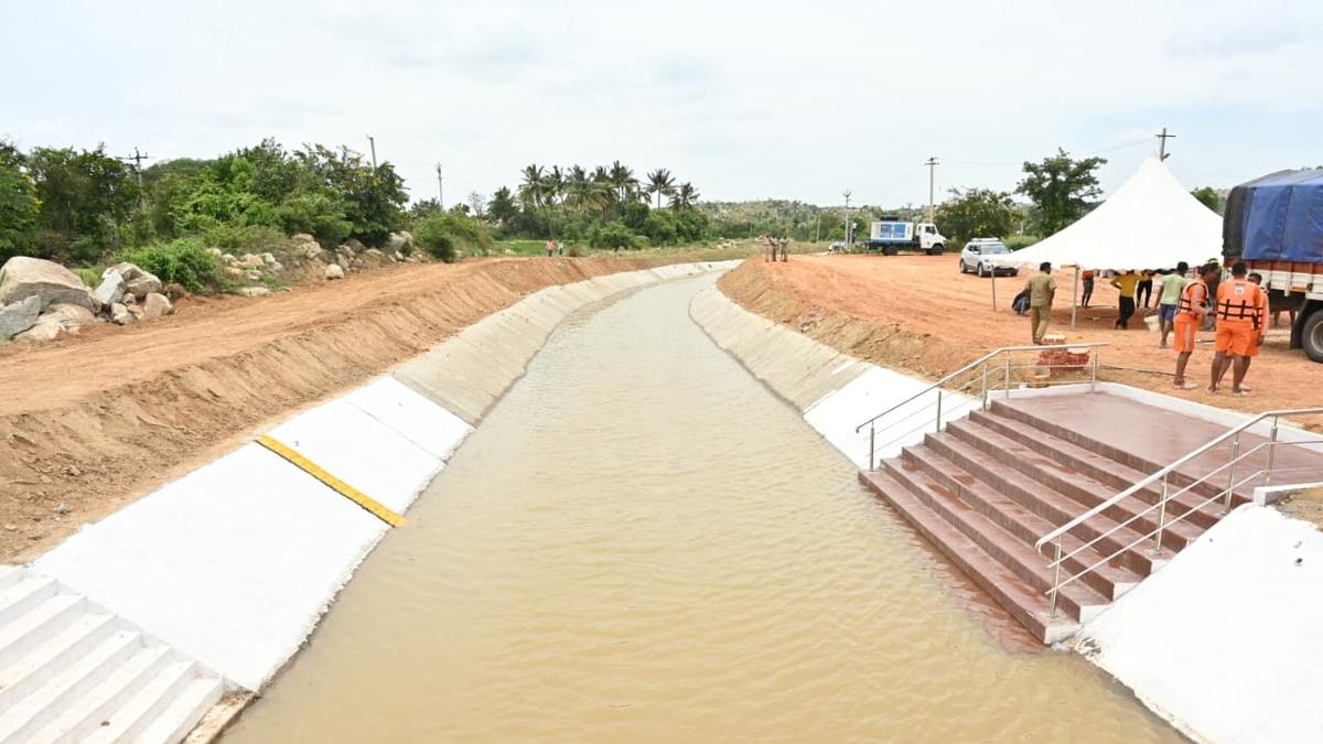 Andhra Pradesh Chief Minister to release HNSS waters at Kuppam on August 30