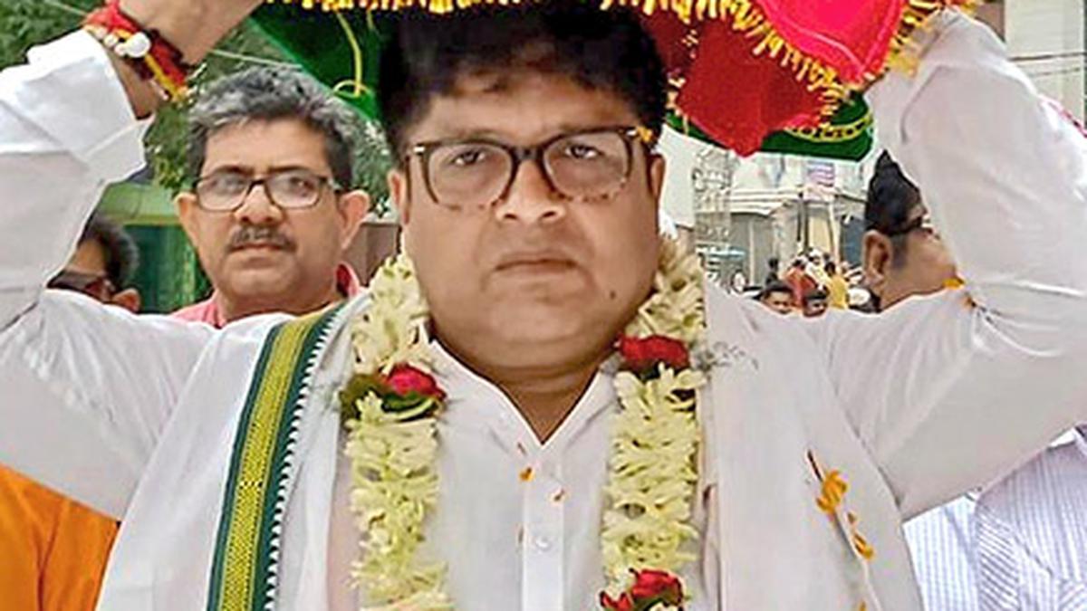 Ex-IPS officer moves SC against cancellation of nomination papers as BJP candidate from Birbhum