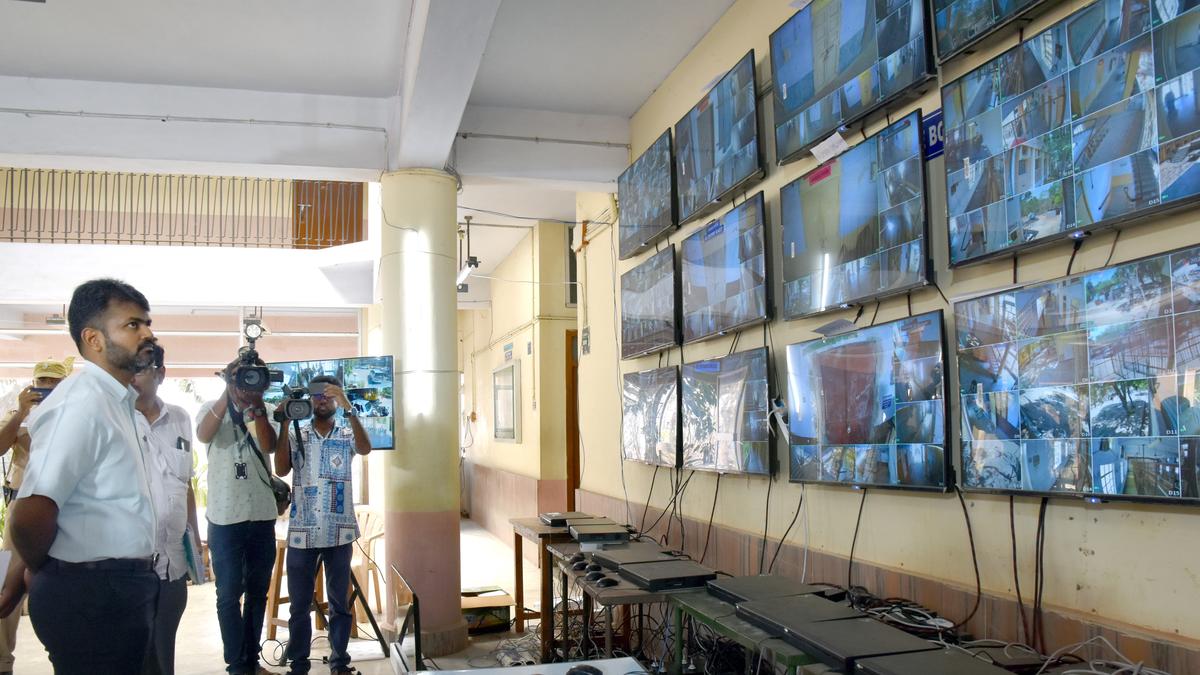CCTV outside a strong room malfunctions in Erode