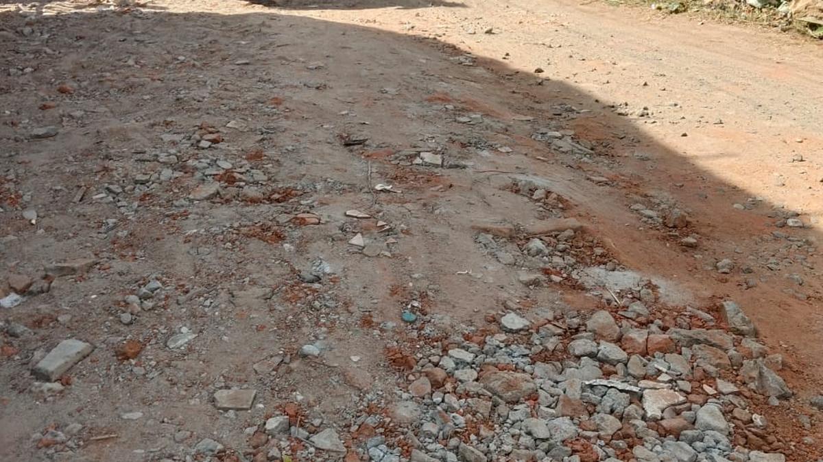 Residents in Mayiladuthurai demand badly damaged roads to be repaired before onset of monsoon