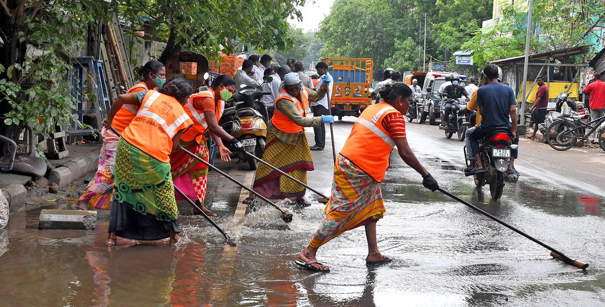 Northeast Monsoon 2022: Round 1 to Chennai Corporation 