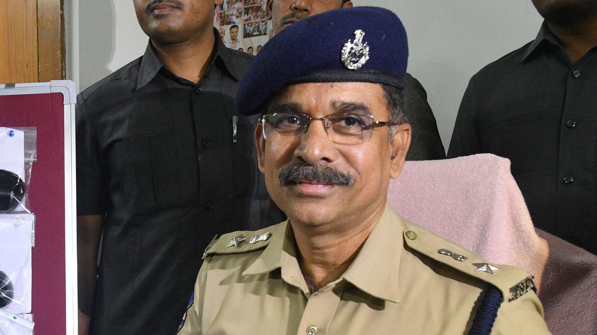 HC directs police not to arrest Radha Kishan Rao in Chakradhar case