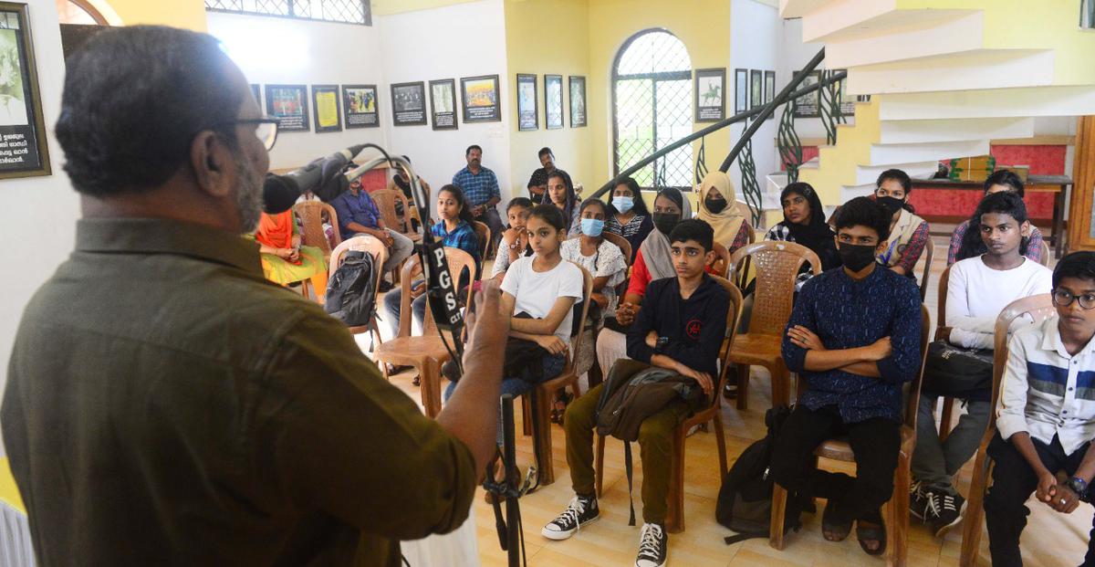 Painting camp in Kozhikode to sensitise students against substance abuse