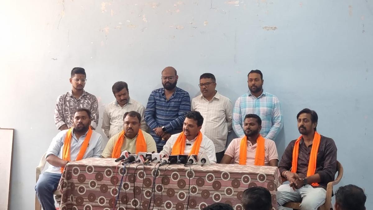 BJP functionary says he will fight elections as an Independent against Jagadish Shettar