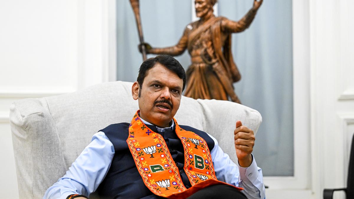 BJP leaders support Fadnavis amid tirade by ex-Home Minister Anil Deshmukh