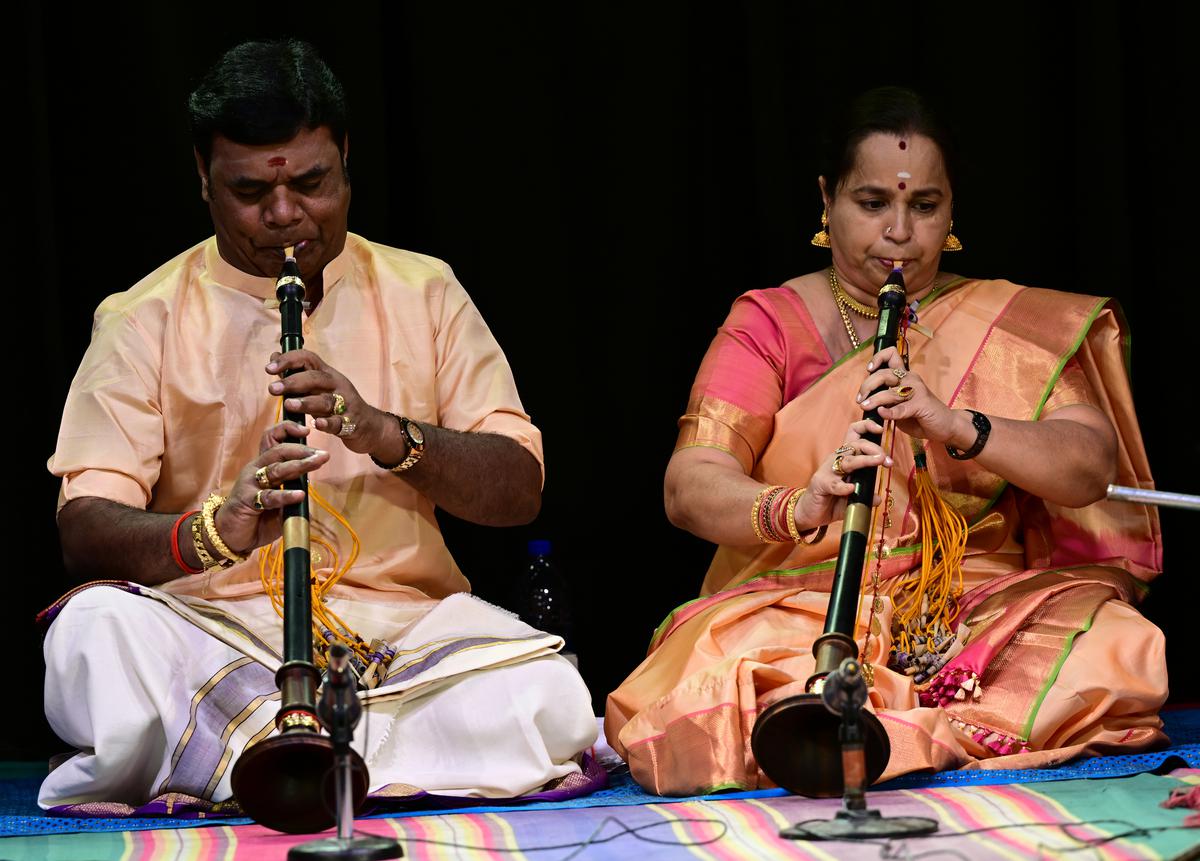 Bangalore Palanivel and Prabhavati played Shanmukhapriya as the main. The raga was once the forte of nagaswaram artistes.