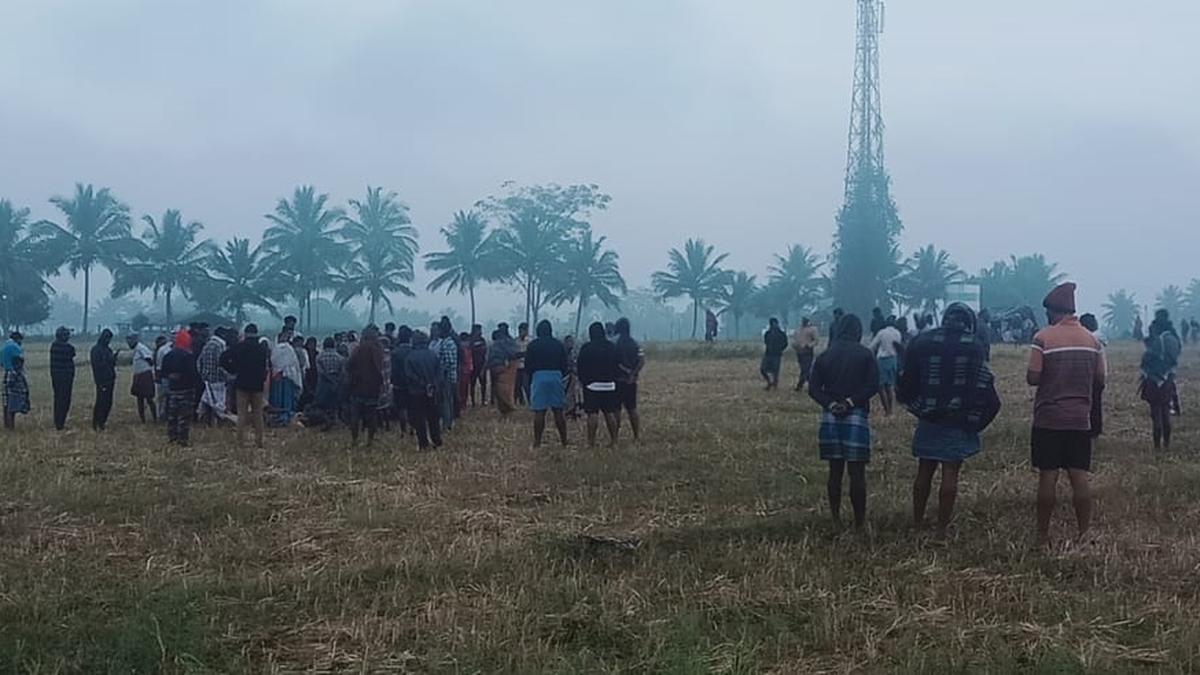 Village residents protest after farmer trampled to death by wild elephant in Erode&rsquo;s Talavadi