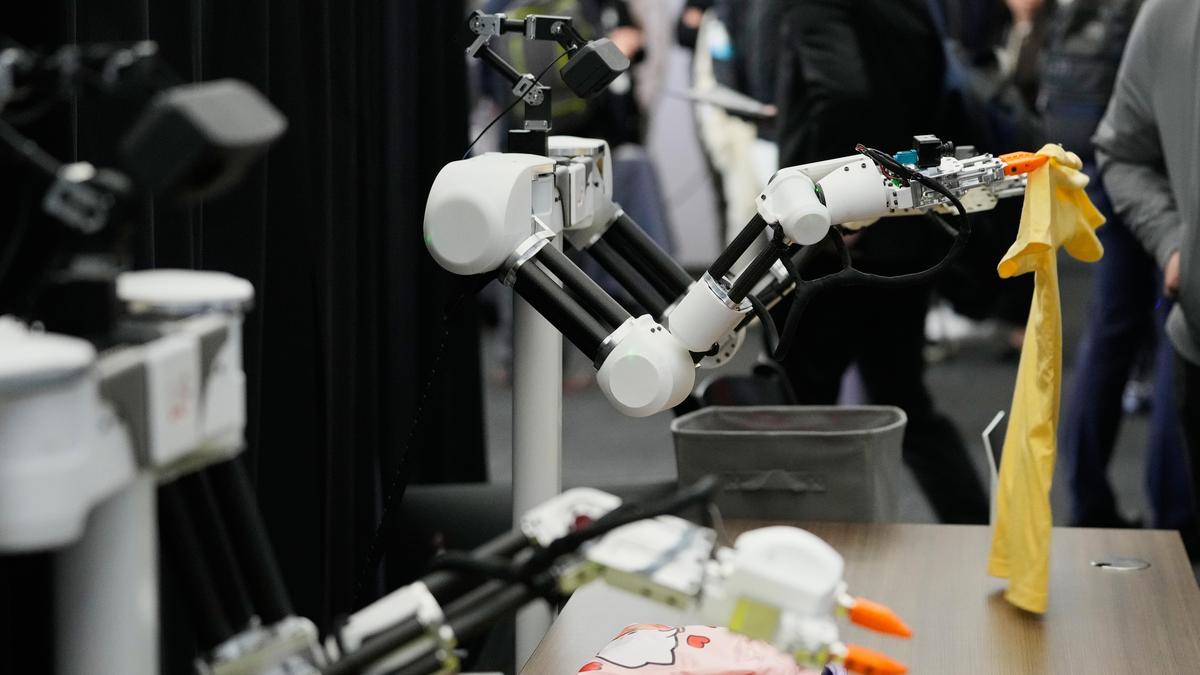 Humanoid robots take center stage at Silicon Valley summit, but skepticism remains