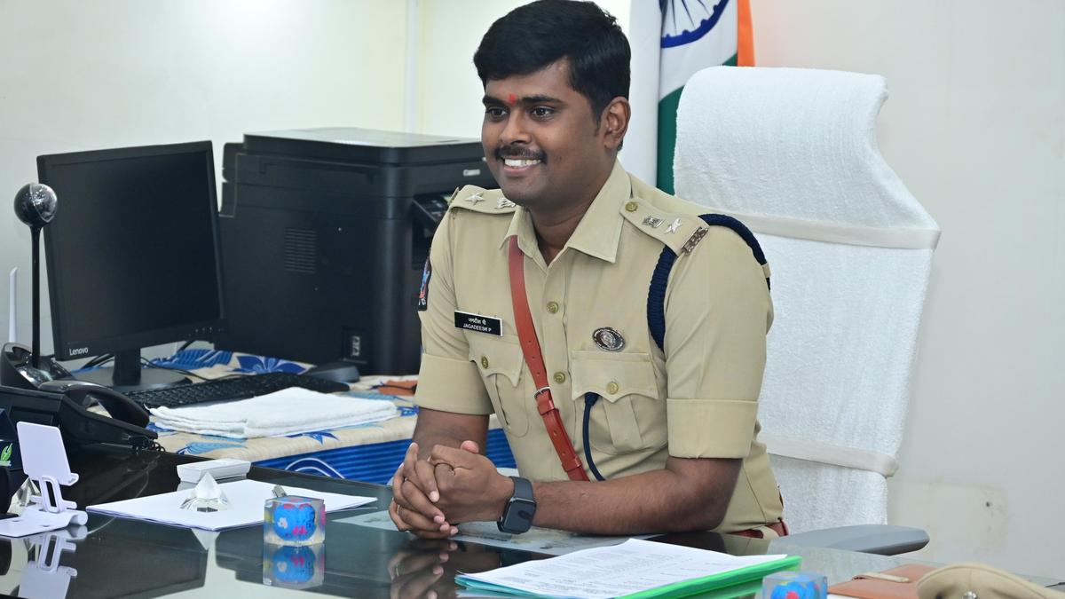 P. Jagadeesh takes charge as new SP of Anantapur