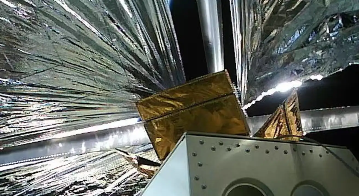 This kite-like space sail helps de-orbit spent rocket stages.