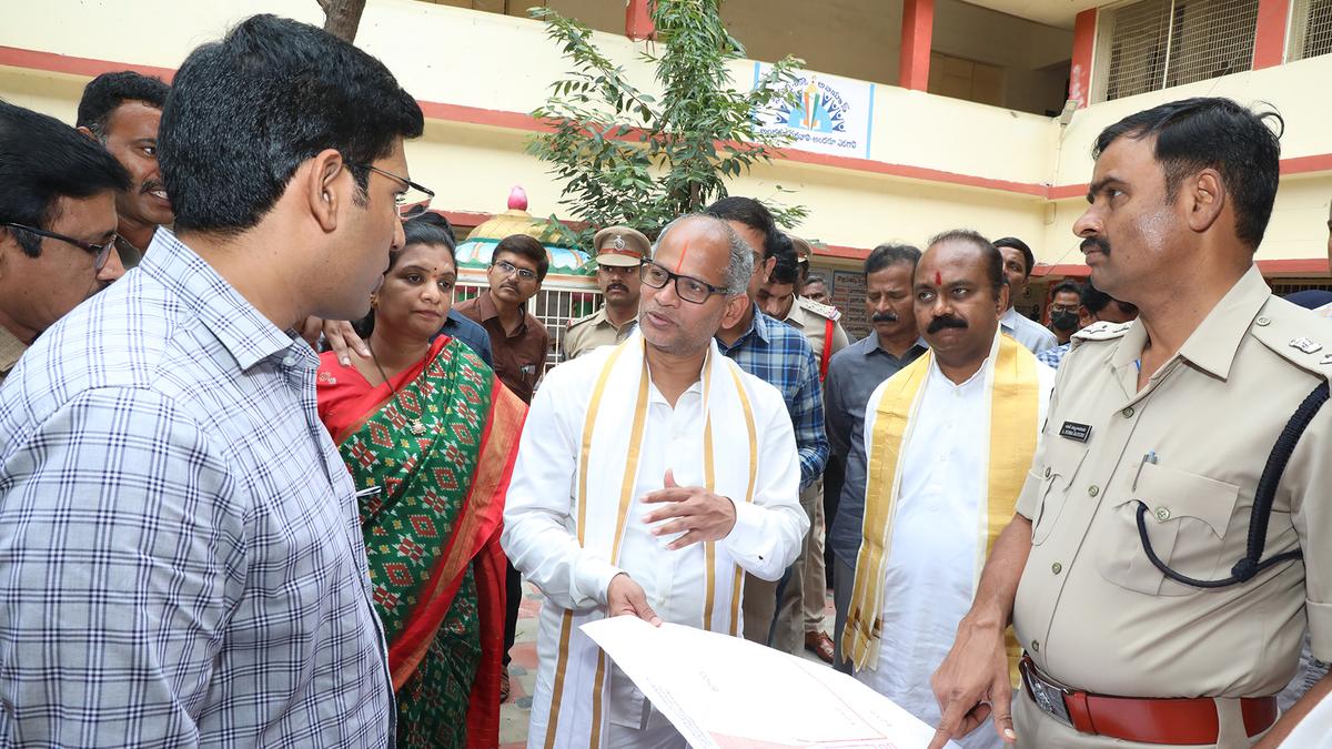 TTD making arrangements for issue of Vaikunta Dwara Darshan tokens for 10 days