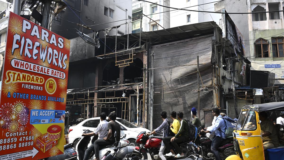 After fire accident, owner of Hyderabad cracker shop booked