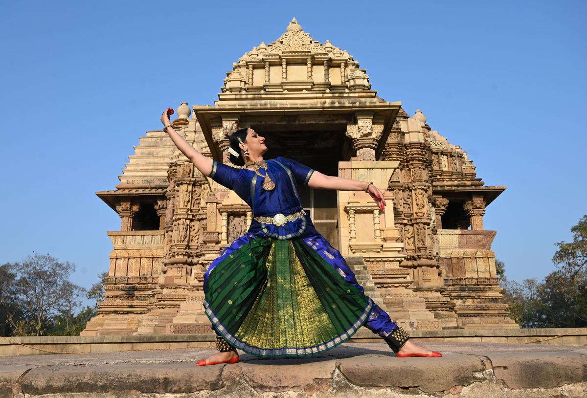 Sharanya Chandran, daughter of renowned Bharatanatyam dancer Geeta Chandran, performing in Khajuraho 