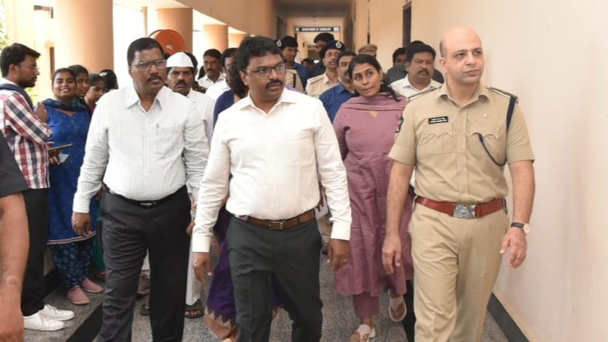 Collector inspects vote counting centre at Krishna University