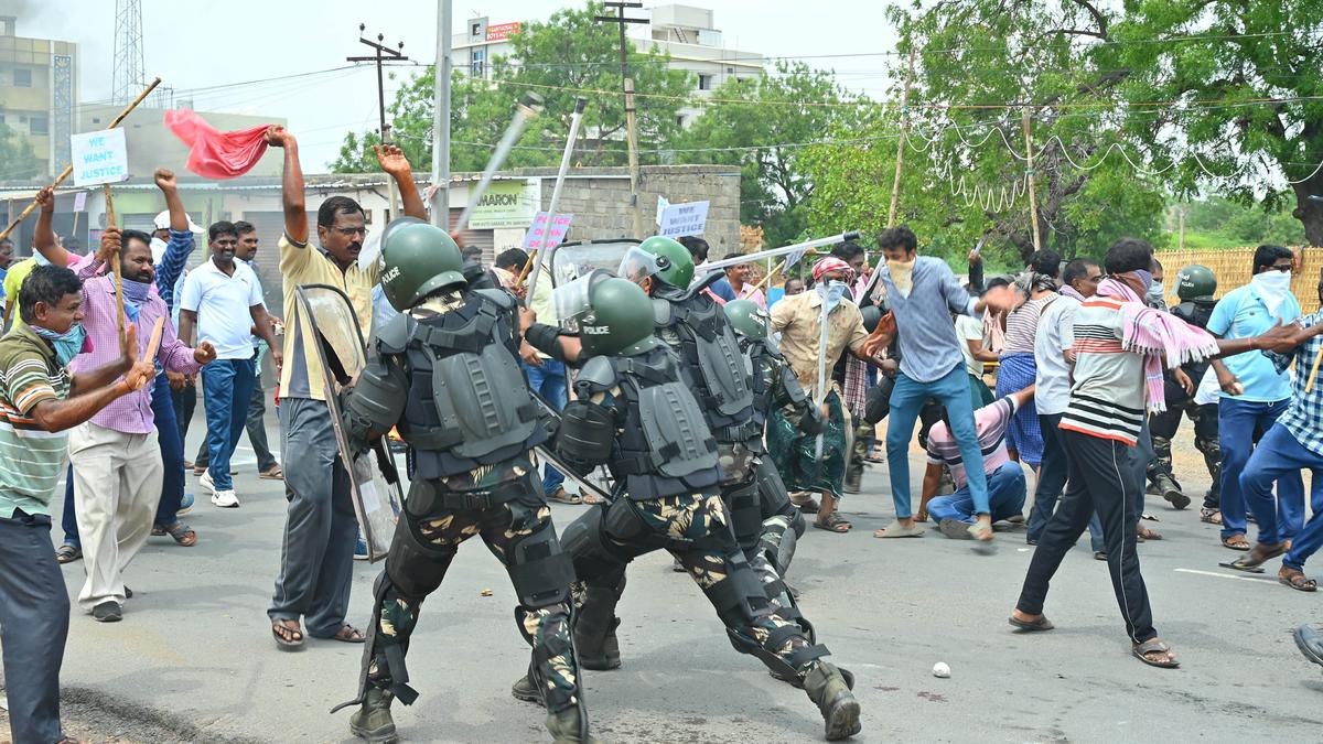 Police conduct mock drill in Kurnool to prevent violence during election counting on June 4