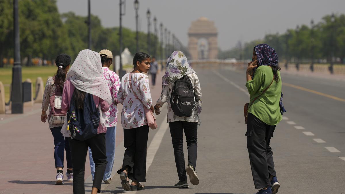 Delhi records season’s warmest night at 25.6°Celsius